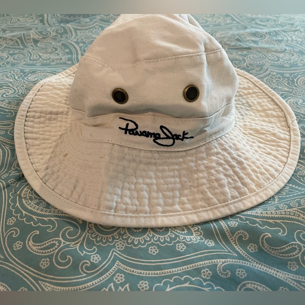 PANAMA JACK BUCKET HAT
